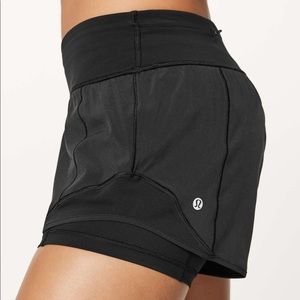 Lululemon Hotty Hot Short *Naked 4”